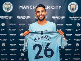 Mahrez, o novo jogador do City. Twitter/ManCity
