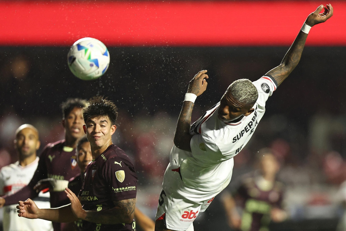 Descalabro de Sao Paulo en casa frente a Liga de Quito