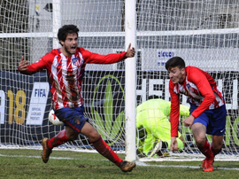 El futbolista del Extremadura espera poder estrenarse pronto. Twitter/Robertolabe