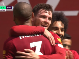 El campeón se adelantó con un cabezazo de Robertson. Captura/DAZN