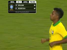 Rodrygo finally made his debut with Brazil. Captura/DAZN