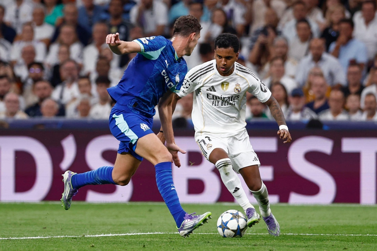 Rodrygo comenta a falta de minutos: 'É preciso respeitar as decisões do treinador'