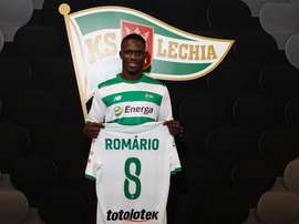 Ex-Benfica ruma à liga polaca. Twitter/LechiaGdansk