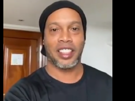 Ronaldinho announced he was positive. Screenshot/Ronaldinho