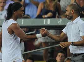Ronaldinho acredita que o City pode ganhar a Champions. Twitter