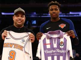 Ronaldo Nazário NBA. Twitter/nyknicks