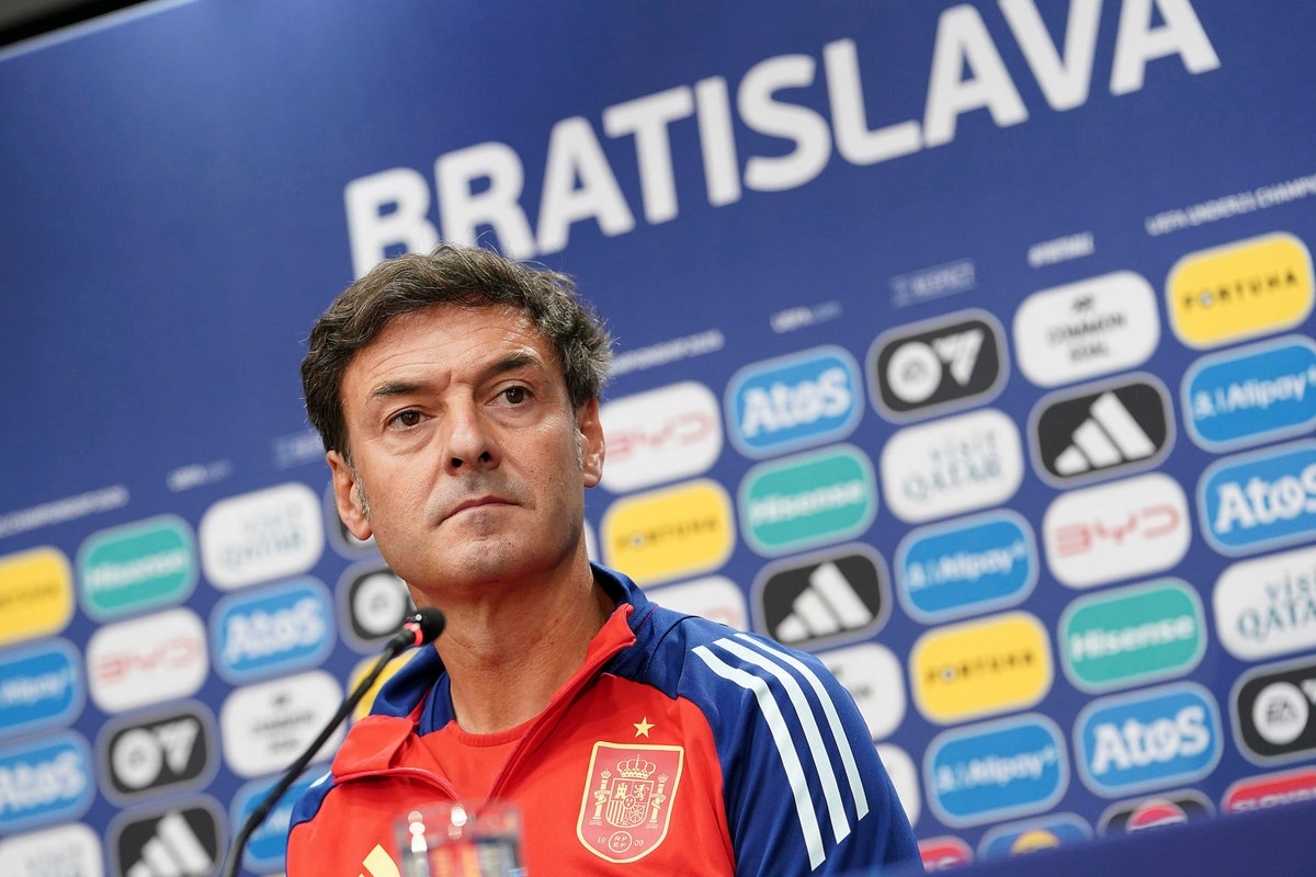 Santi Denia se marcha tras la eliminación en la Euro Sub 21