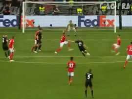 Segundo gol do Frankfurt sobre o Benfica marcado por Rode. Captura Fox Sports