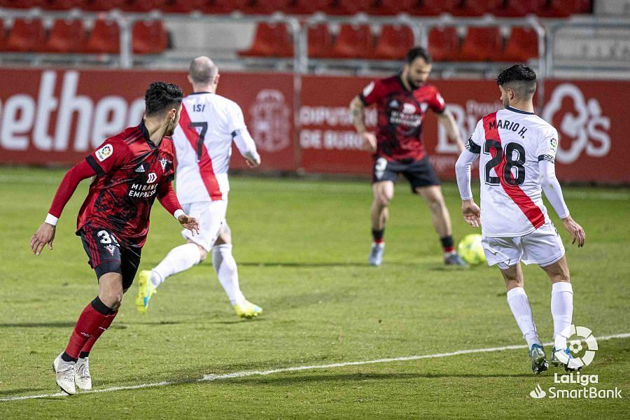 'Marca': el Mirandés le debe 150.000 euros al Rayo por alinear a Sergio Moreno
