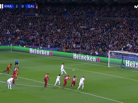De cavadinha, Ramos marcou o terceiro do Real. Captura/Movistar+/LigadeCampeones