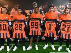 Shakhtar Donetsk apresenta quatro reforços brasileiros. Twitter @FCShakhtar