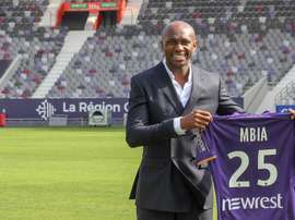 M'Bia, gran refuerzo para el conjunto galo. Twitter/ToulouseFC