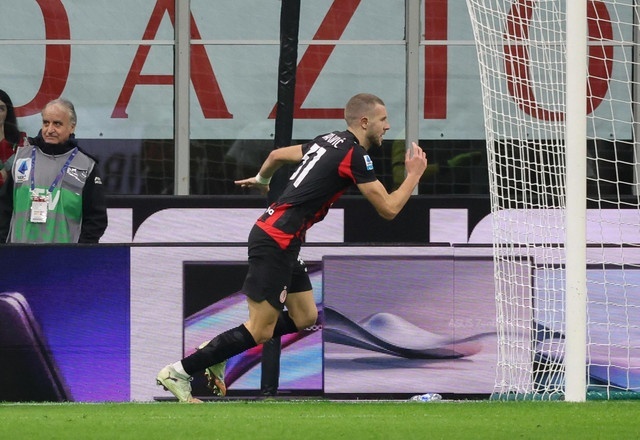 Pavlovic y Maignan mantienen la emoción