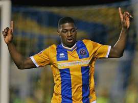 Sullay Kaikai recibirá una gran oferta para ampliar su contrato en el Crystal Palace. ShrewsburyTown