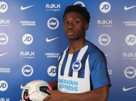 Tariq Lamptey rempile avec Brighton. Brighton