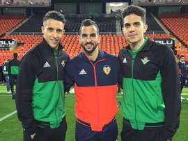 Tello, Montoya y Bartra prennent la pause. Twitter/RealBetis