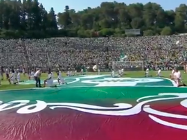 The ball appeared to levitate prior to the Portuguese Cup final. Twitter/BallStreet