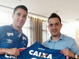Thiago Neves llega procedente del Al-Jazira. Twitter/BrunoVicintin