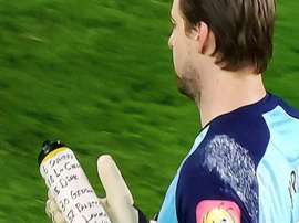 La gourde antisèche de Tim Krul. Capture/DAZN