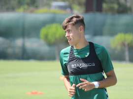 Benfica recrute Tomás Azevedo. OficialVFC