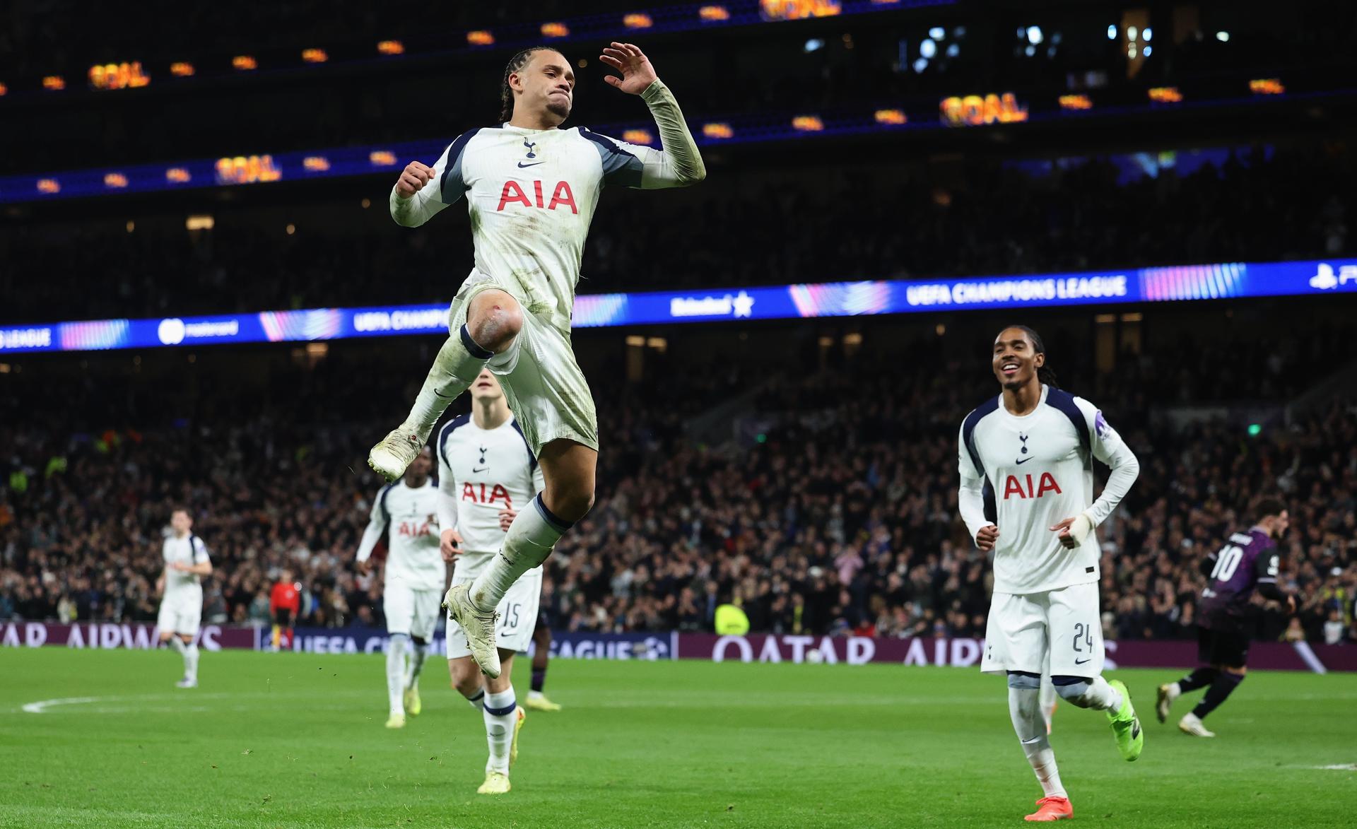 El Tottenham apunta y dispara
