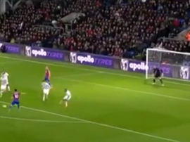 Towsend marcó el 1-0 para el Crystal Palace. Captura