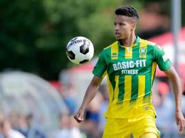 Tyronne Ebuehi foi sondado pelo clube da Luz, mas rejeitou. Twitter/AODDenHaag