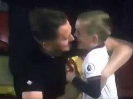 La célébration passionnante d'un père et son fils qui est devenue virale. Twitter