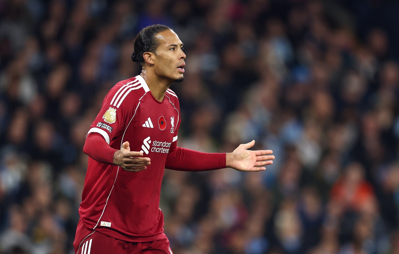 Van Dijk cobra o Liverpool após goleada para o Forest