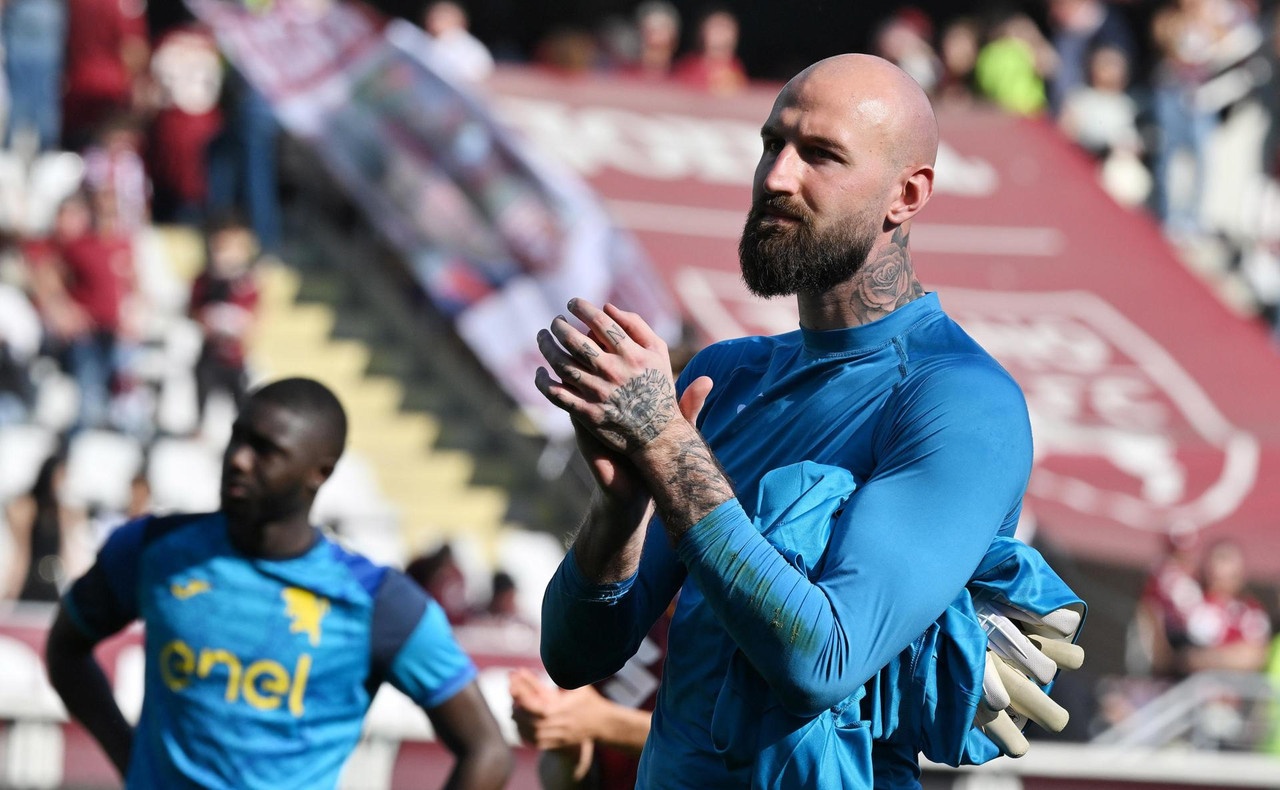 Vanja Milinkovic-Savic, candidat au poste de gardien à Manchester United
