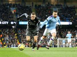 Valencia still dreaming of Otamendi. Twitter/Leicester