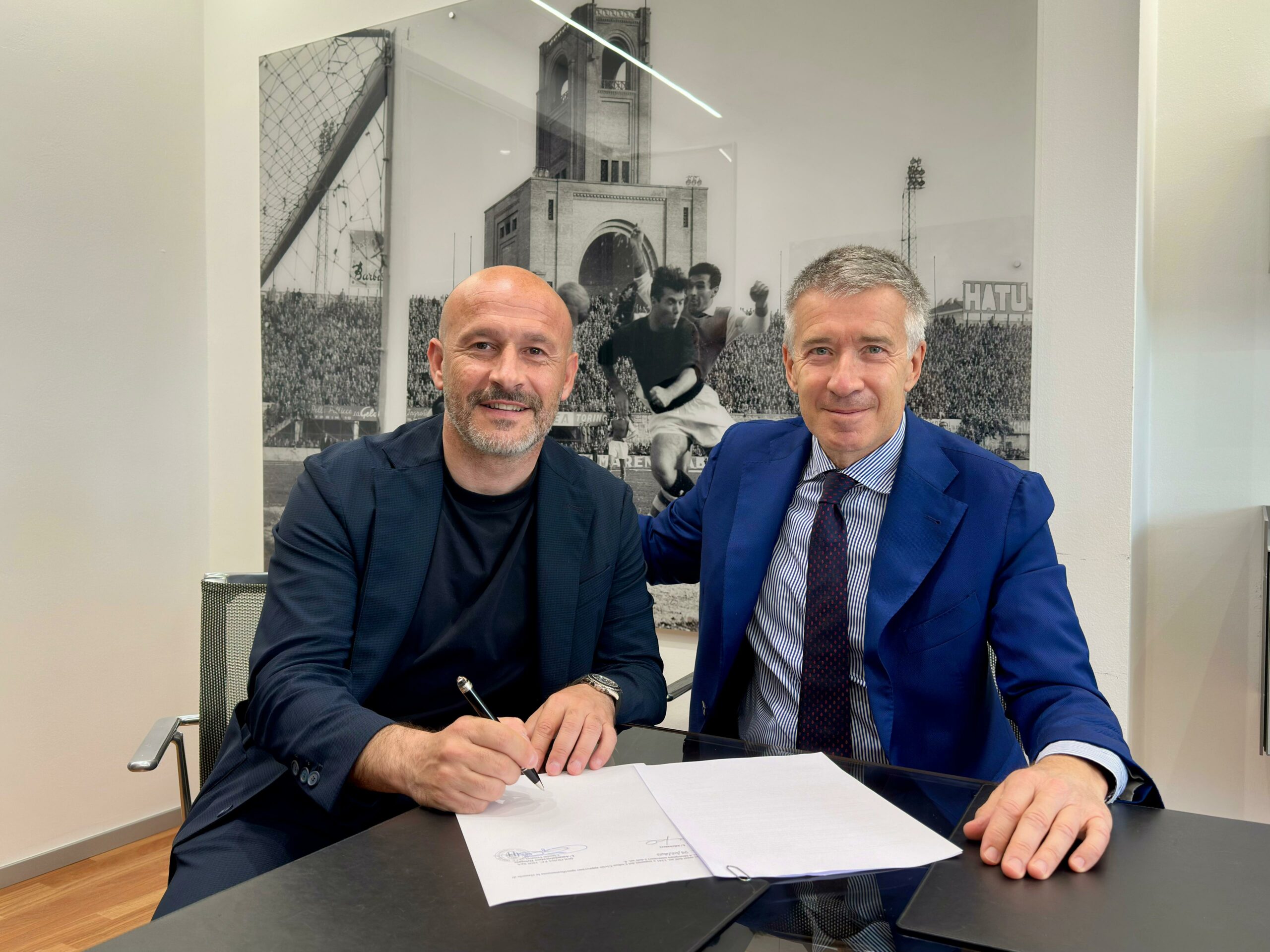 El Bologna renueva un año más a Vincenzo Italiano