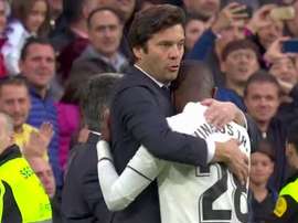 Vinicius, abraçado a Solari Primera 2018-19. Captura/beINSports