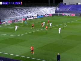 Modric hit it into the top corner. Screenshot/MovistarLigadeCampeones