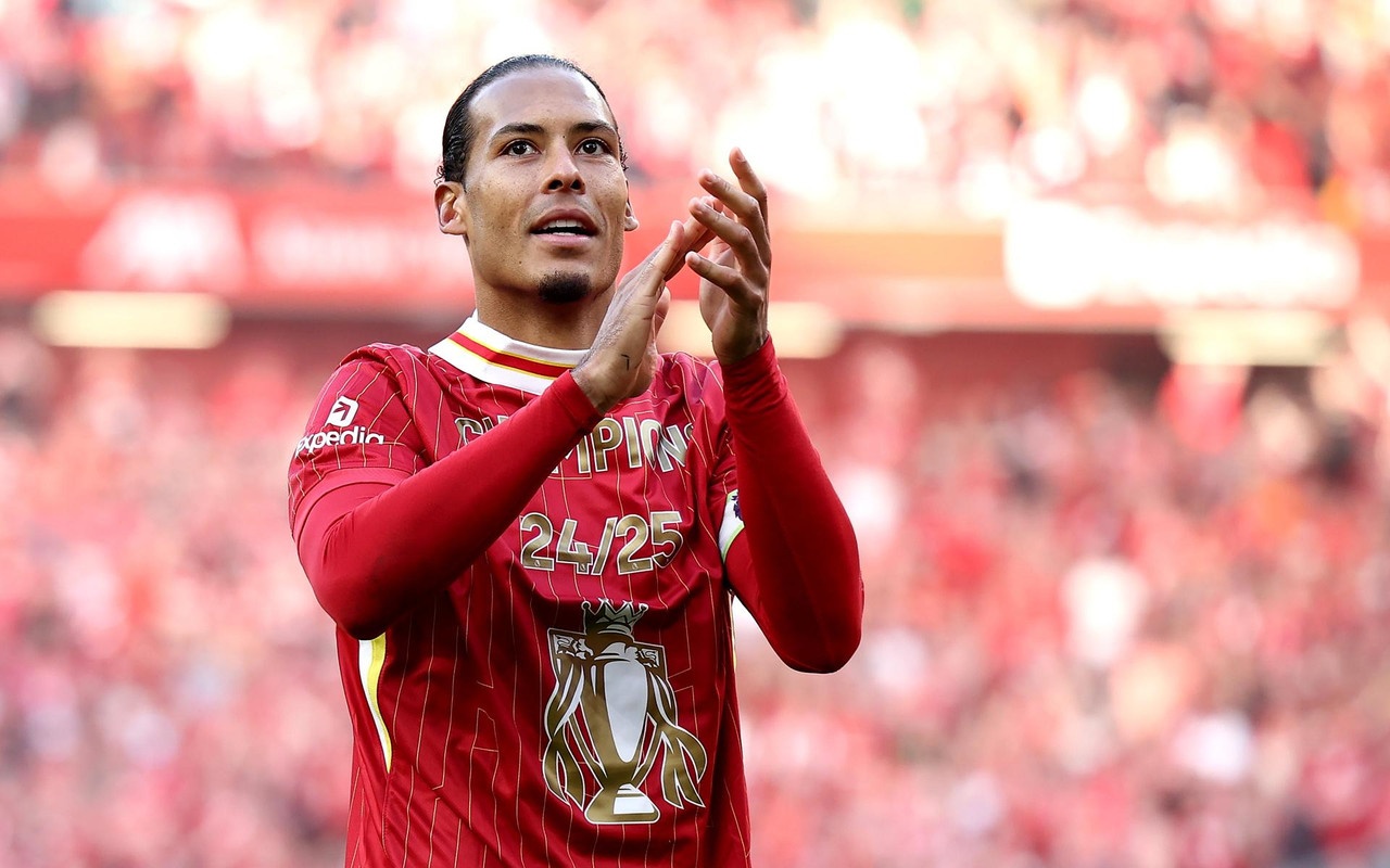 Van Dijk scommette sull'Inter: "Ha più esperienza in Champions"
