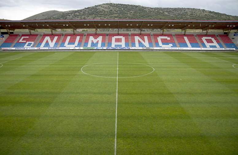 El Numancia Quiere Demostrarle Al Huesca Que Los Pajaritos Es Un