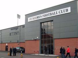 Torcedor escocês dá um péssimo exemplo. StMirren