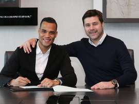 El guardameta holandés ha firmado hasta junio de 2018. Tottenham