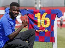 Wagué portera le numéro 16 au Barça. FCBarcelona