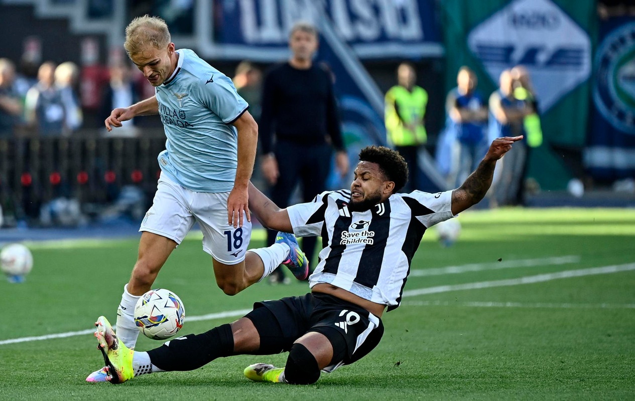 Kalulu brilha no fim e garante empate heroico da Juventus contra a Lazio