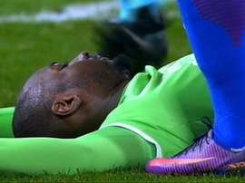 Willems, insconsciente en el césped del Calderón. Twitter