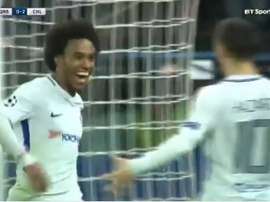 Willian made it two. Twitter