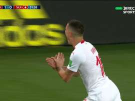Xhaka celebró el gol haciendo un gesto patriótico de otro país. Captura