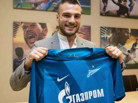 Yohan Mollo ya es nuevo jugador del Zenit de San Petersburgo. FCZenit