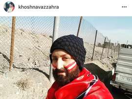 Zahra Khoshnavaz se disfrazó de hombre para ver un partido de fútbol en Irán. Instragram