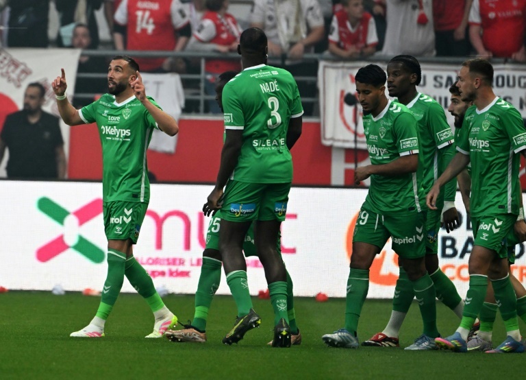 Last Champions League spot, relegation to be decided in Ligue 1 finale