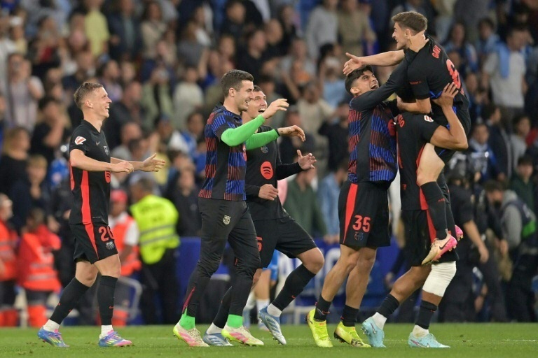 'Unique' Barca family key to title triumph, says Flick