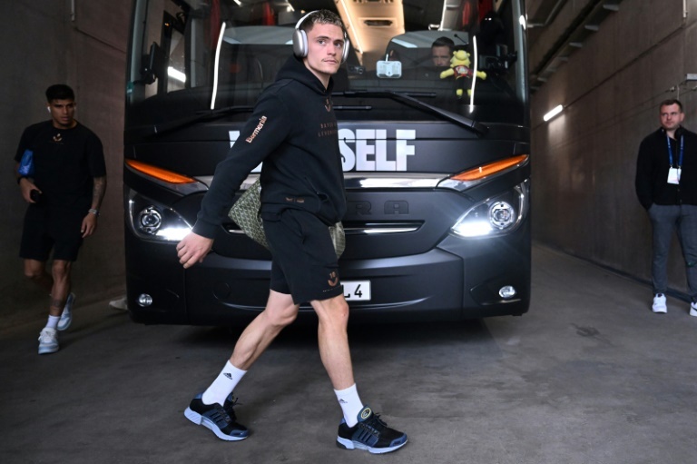 Leverkusen confirm Liverpool interest in Wirtz