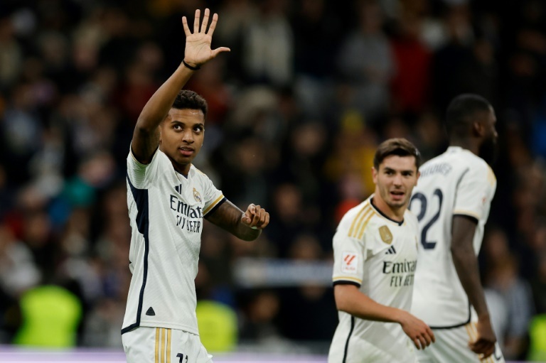 Rodrygo strikes again as Madrid catch Girona with Granada win