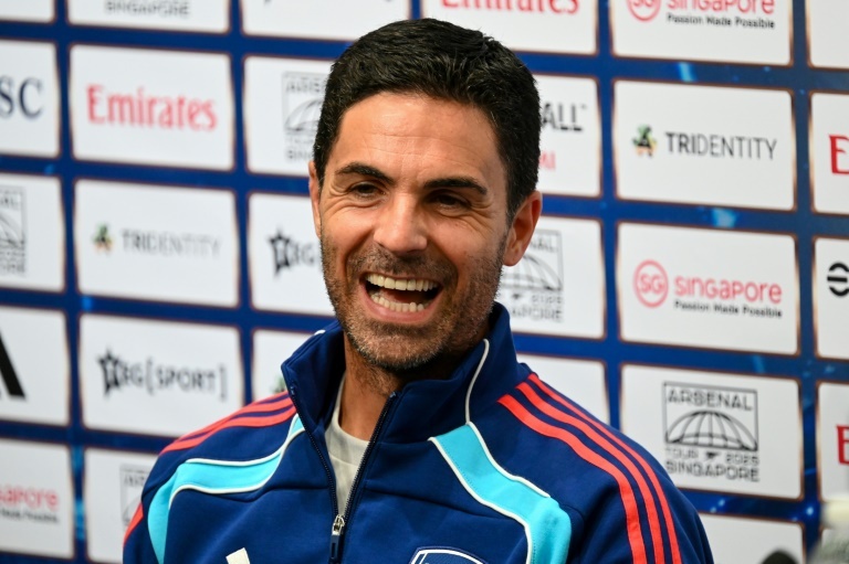 Arteta faz mistério sobre Gyökeres